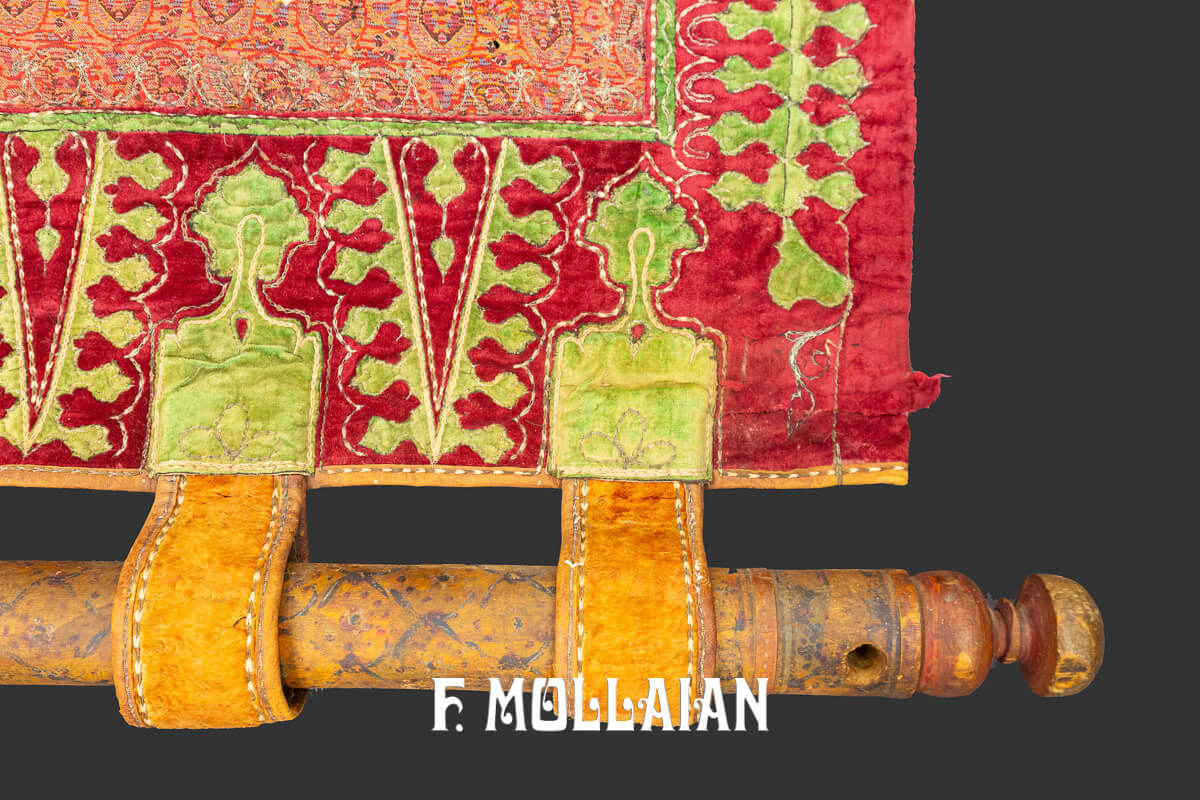 Antique Persian Textile Old Style Cradle n°:829375